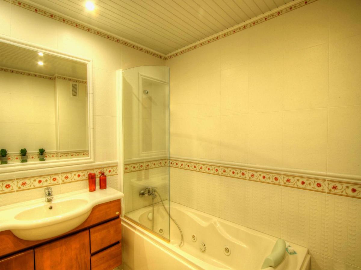 Balcony With View, Private Garage, An Elevator Apartment Сетубал Екстериор снимка