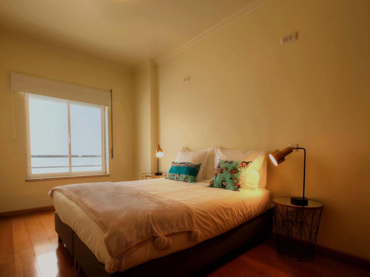 Balcony With View, Private Garage, An Elevator Apartment Сетубал Екстериор снимка
