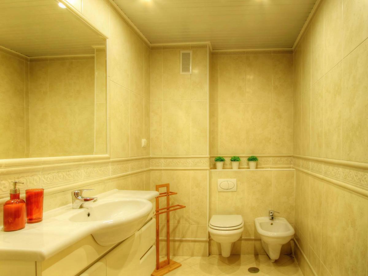 Balcony With View, Private Garage, An Elevator Apartment Сетубал Екстериор снимка
