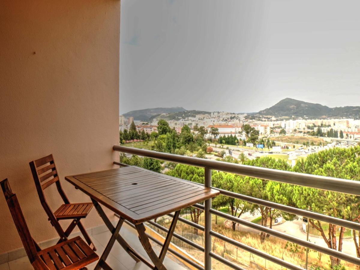 Balcony With View, Private Garage, An Elevator Apartment Сетубал Екстериор снимка